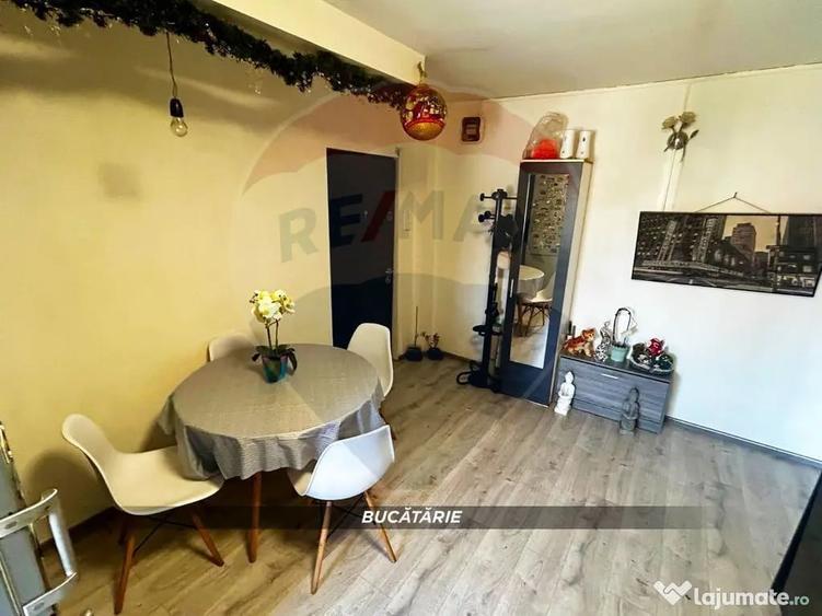 Apartament cu 2 camere decomandat în Central
