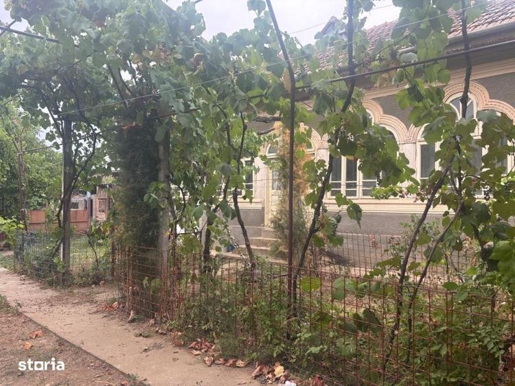 URGENT CASA renovata, 2023 mp teren, LA PRET DE GARSONIERA !!! com LEU - 9