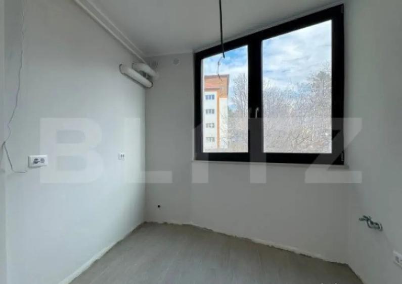 Apartament 3 camere, 108 mp, bloc nou, etaj intermediar, zon - 8