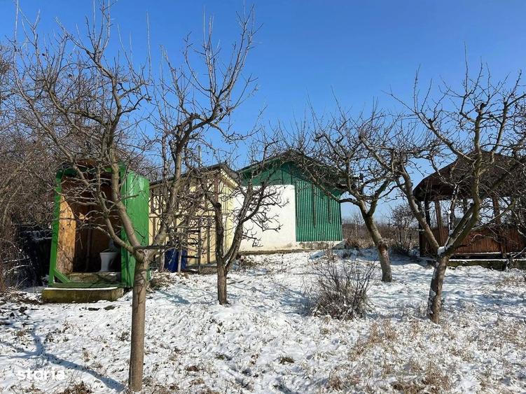 De vanzare casuta mica din caramida cu Teren de 1059mp. 27.000euro - 4