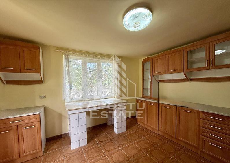 Casa individuala, teren 4000 mp, Cebza - 4