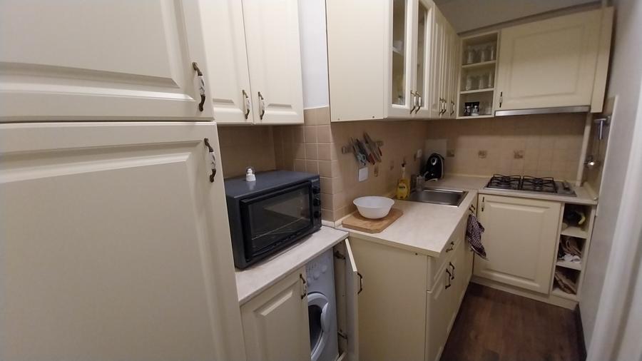 Garsonieră la intrarea parcului Cișmigiu - 5