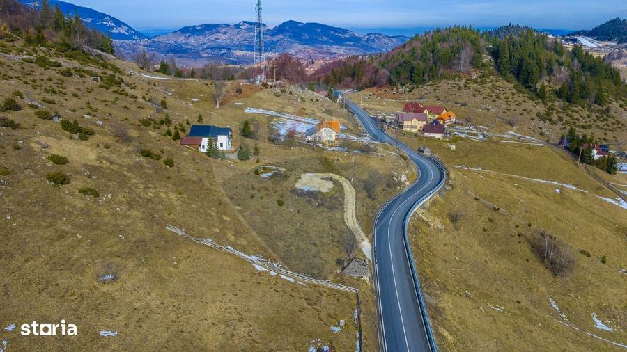 Teren intravilan CU PRIVELISTE DE POVESTE- Fundata- Romania - 7