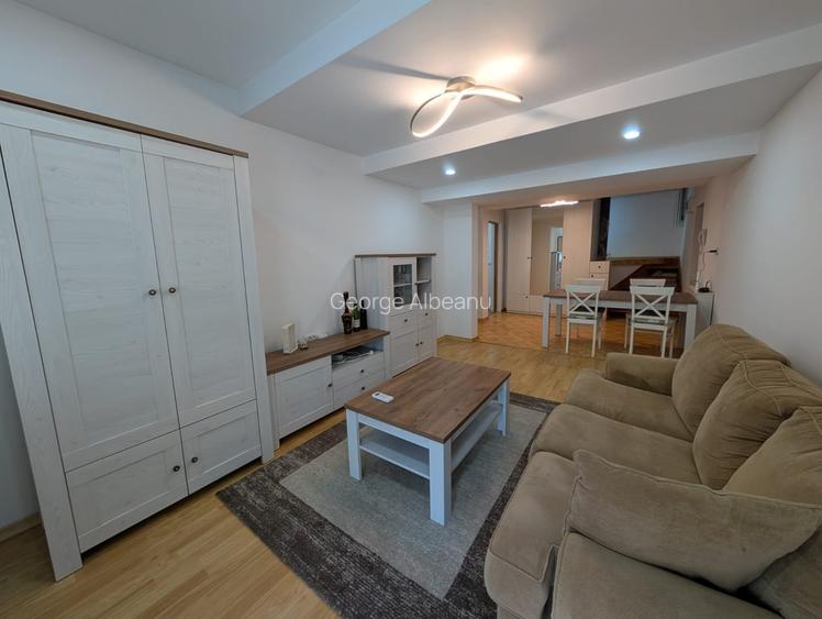 Piața Victoriei -Metrou,Apartament 2 Camere.Centrala Termica,Parcare