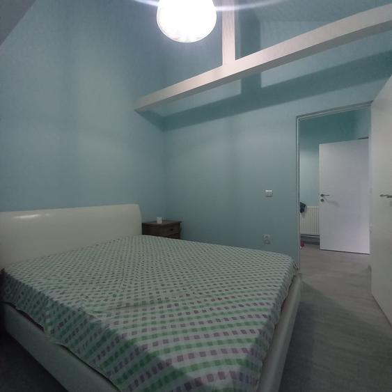 Casă de închiriat  cu 3 camere decomandate, zona Palazu Mare - 4