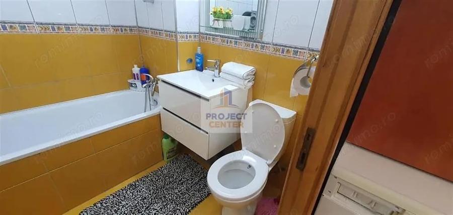 Apartament cu 3 camere decomandat în Ultracentral