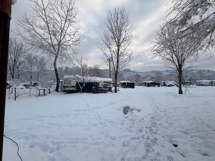 Vând teren intravilan in comuna Moroeni - 6