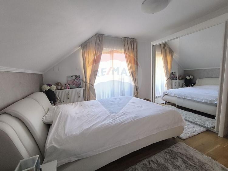 Casă de vanzare - 25