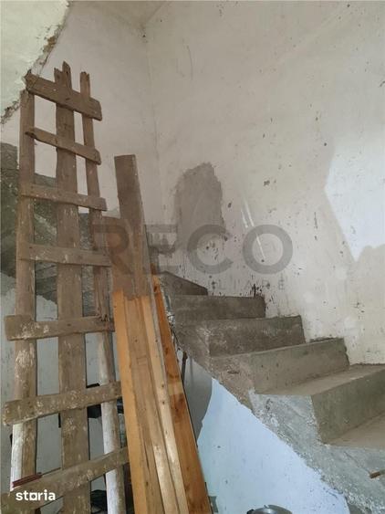 Casă cu 3 camere cu Teren 542 Mp în Borș