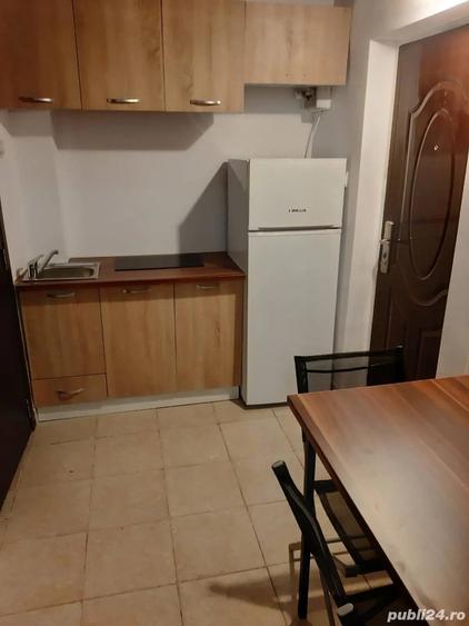 Inchiriez garsoniera central la casa - 3