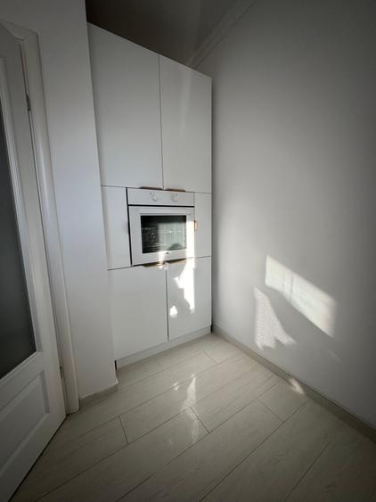 Superb!  4 camere cu vedere la mare, mobilat si utilat, confort lux - 18