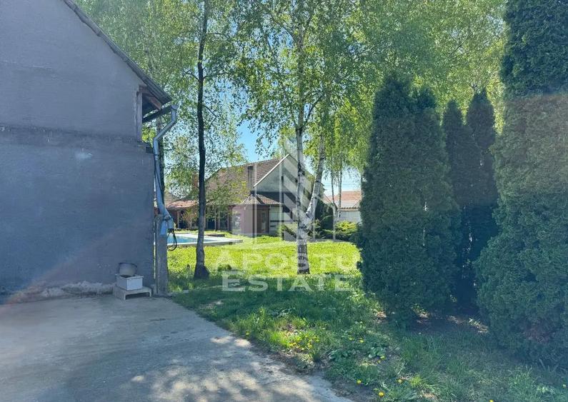 Casa cu piscina si 5 camere in Dinias - 2