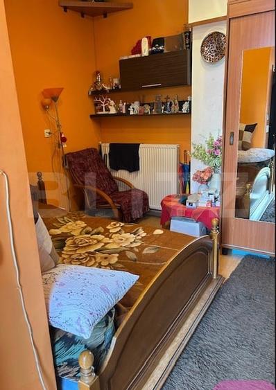 Apartament 2 camere + curte proprie si parcare – zona extraordinara, centru - 2