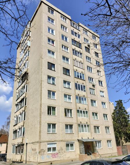 Apartament 3 camere confort 1 etaj 1 Piata Astra - 1