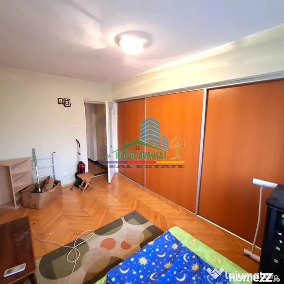 Apartament cu 4 camere decomandat în Ultracentral