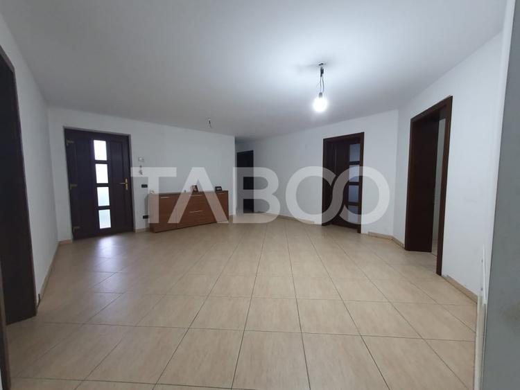 Casa 5 camere 197mp utili situata la 27km de Fagaras si 65km de Brasov - 13