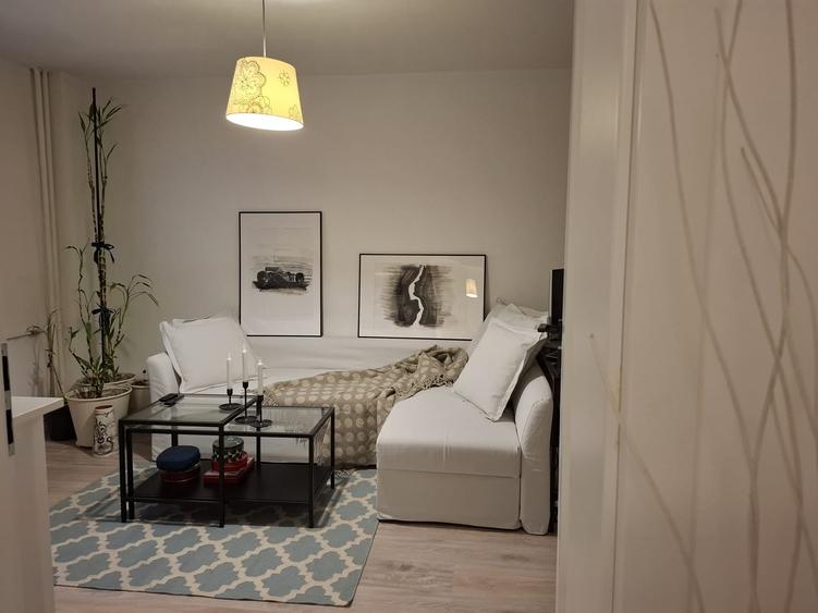 Tineretului, 2 camere decomandat, etaj 2, mobilat utilat, bloc 1983, parcare ADP - 1