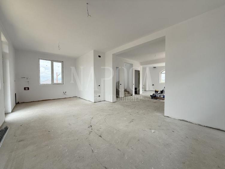 Casa 4 camere de vanzare in Dezmir - 1