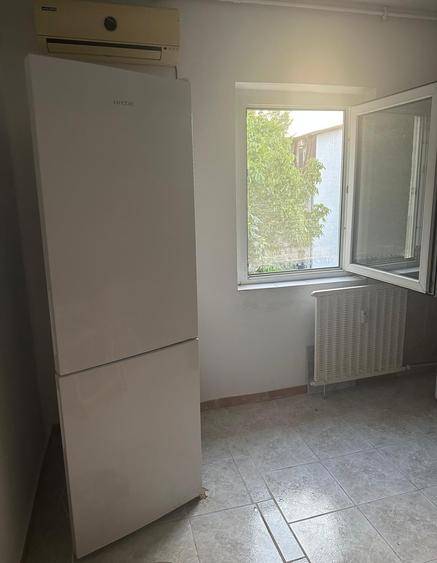 Lujerului- Dreptății - metrou -garsonieră 42 mp cu balcon închis, AC, mobilată - 3