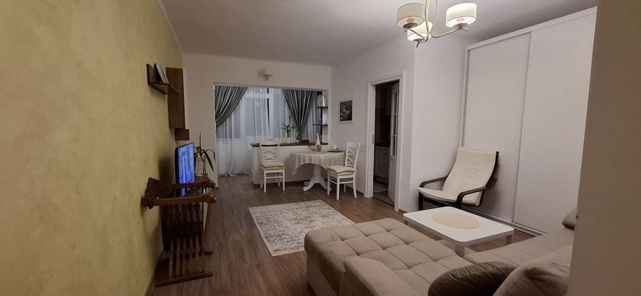 GARSONIERA - TOMIS III - 3