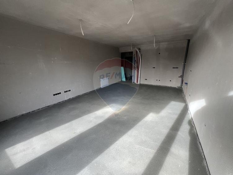 Apartament cu 2 camere + grădină - 9