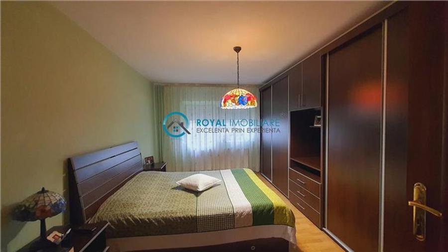 Royal Imobiliare - Vanzare apartament 4 camere zona Cioceanu - 10