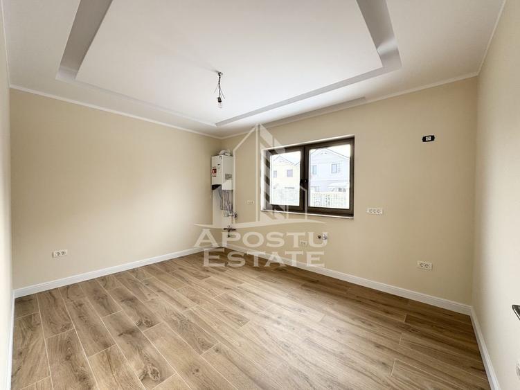 Duplex cu perete dublu, 4 camere si 3 bai finalizat, toate utilitatile - 7