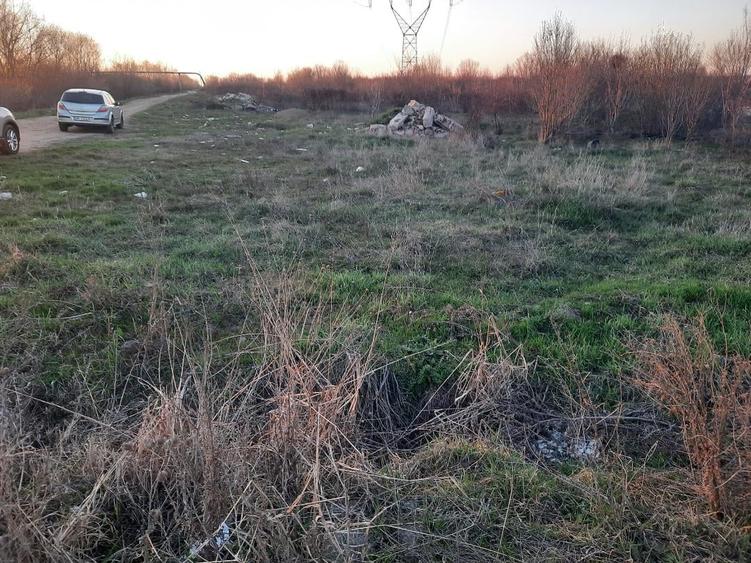 FARA COMISIOANE la sosea teren intravilan 7650mp utilitati aproape merita vazut - 4