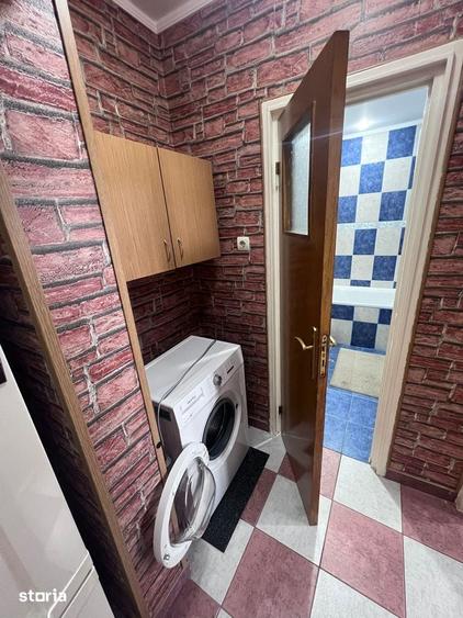 Apartament cu 3 camere decomandat în Berceni