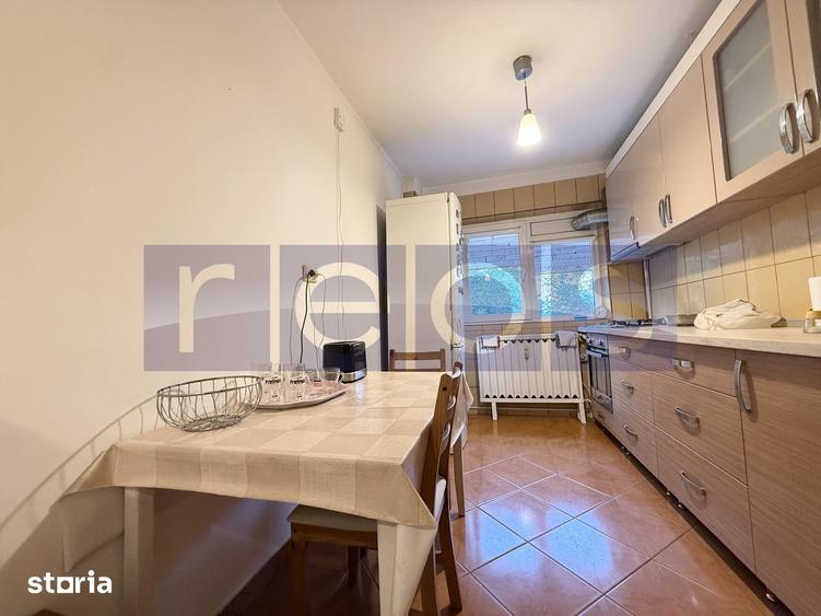 Apartament cu 3 camere semidecomandat în Titan