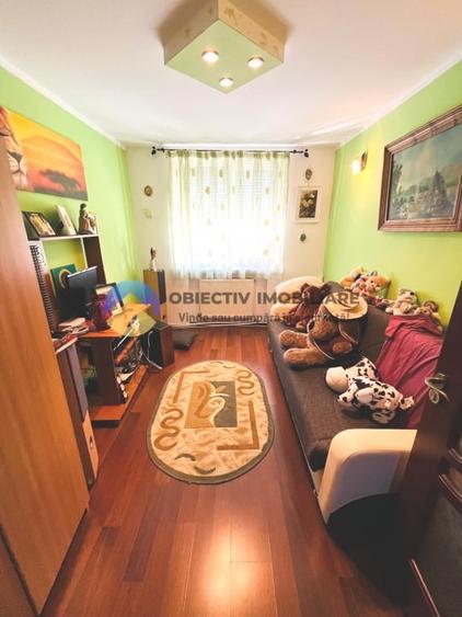 Apartament cu 4 camere decomandat, mobilat în Dărmănești