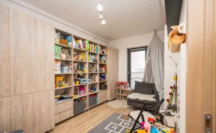 Apartament cu 2 camere semidecomandat, mobilat în Ștefan cel Mare