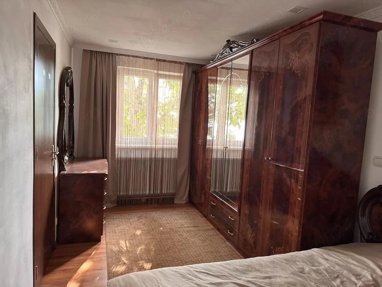 Apartament cu 2 camere semidecomandat în Badea Cârțan