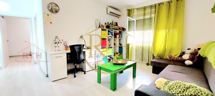 Apartament cu 2 camere semidecomandat, mobilat în Giroc