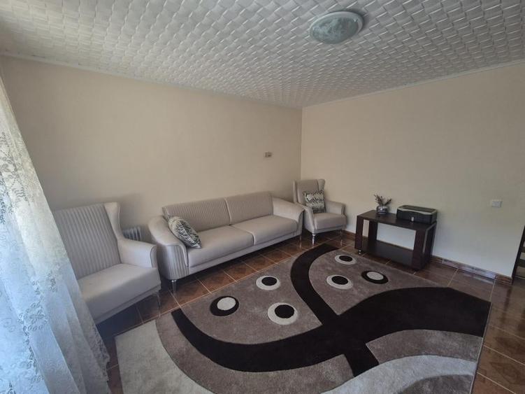 Apartament semidecomandat în Vidra