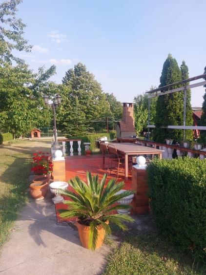 Casă cu 4 camere în Puchenii Mari