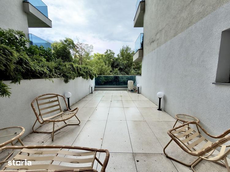 Apartament cu 3 camere în Tei
