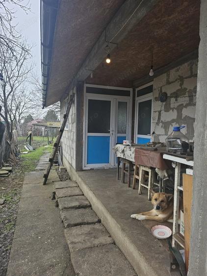 Casă cu Teren 1964 Mp în Vâlcelele