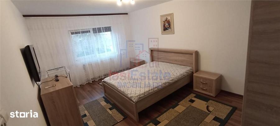 Garsonieră decomandată în Central