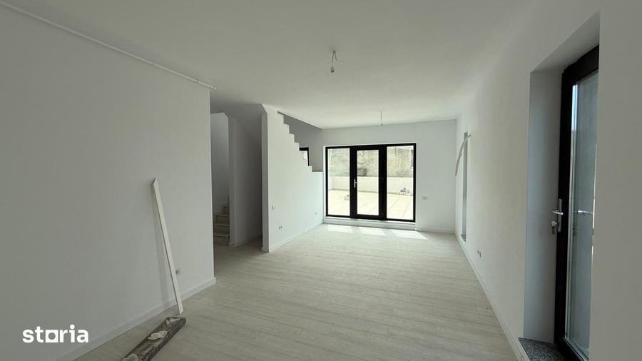 Apartament cu 3 camere în Vitan