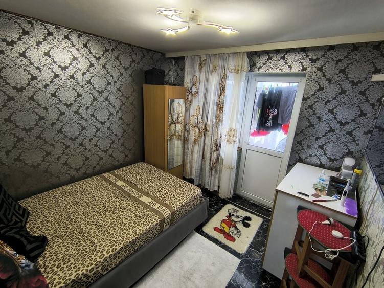 Apartament cu 2 camere semidecomandat în Ferentari