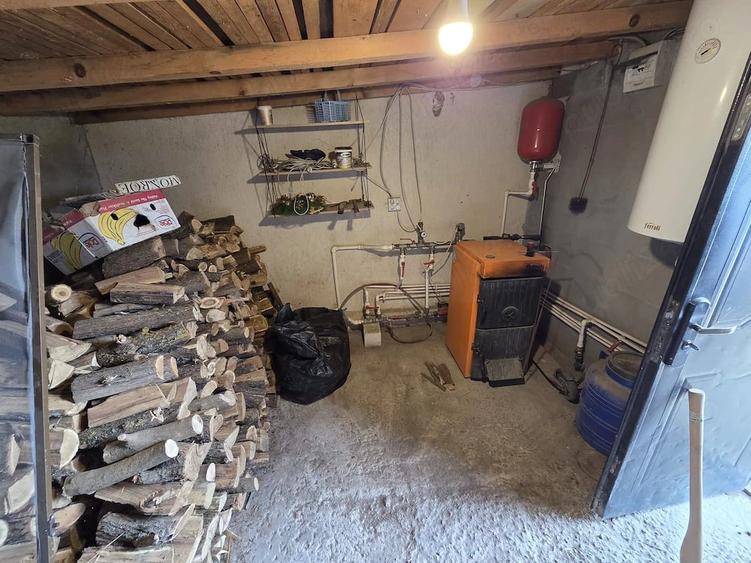 Casă cu Teren 460 Mp în Mineri