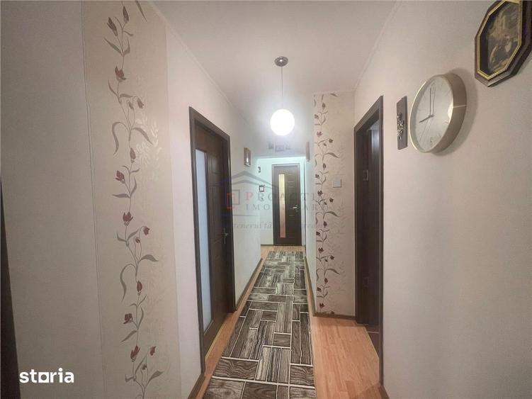 Apartament cu 3 camere decomandat în George Enescu