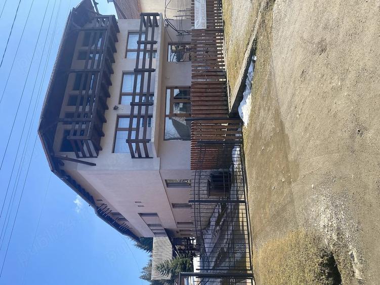Casă cu 5 camere cu Teren 700 Mp în Beliș