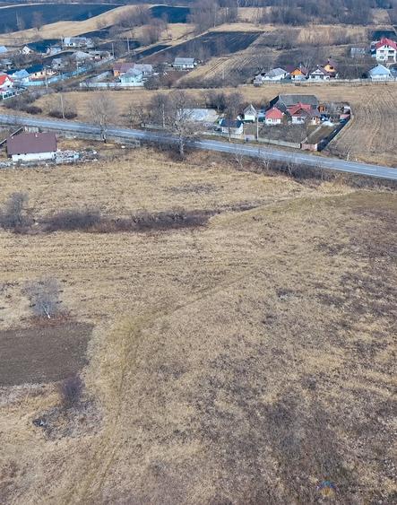 Teren intravilan de 3035 mp, în Bodești