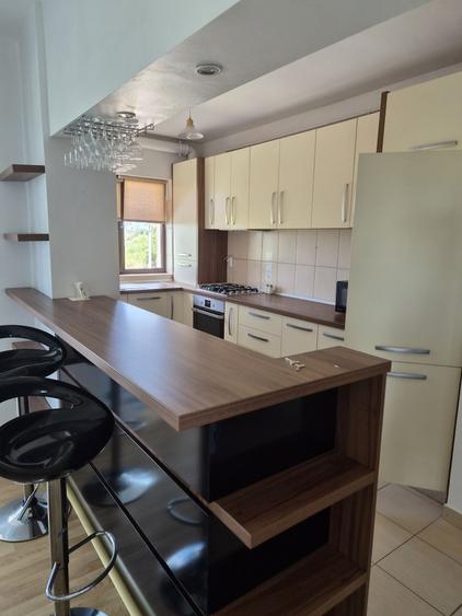 Apartament cu 2 camere decomandat în Smeura