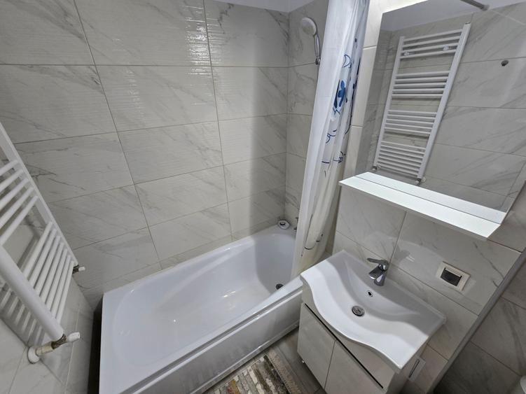 Apartament cu 2 camere decomandat în Militari