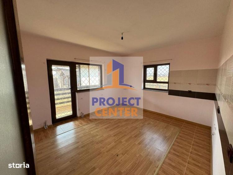 Casa Pitesti - Prelungirea Craiovei, teren = 620 mp, sup c = 165 mp - 1