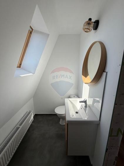 De vanzare Cabana A-Frame cu 1850 mp teren in zona Pucioasa, DB - 15