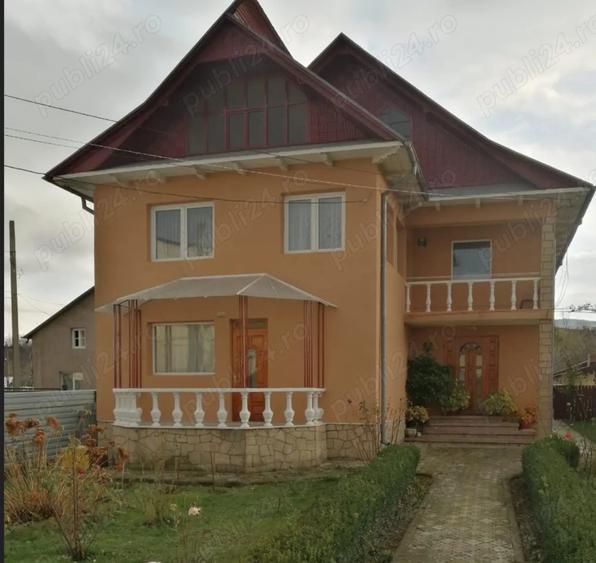 Casa de vanzare in Moinesti, Bacau, an 2003, 320 mp, teren 2200mp - 1